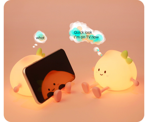 Τελευταία Cute Peach Σιλικόνη νυχτερινό φως επαναφορτιζόμενη προστασία των ματιών πλάι στο κρεβάτι λάμπα για το υπνοδωμάτιο του μωρού πολύχρωμο peach νυχτερινό φωτισμό
