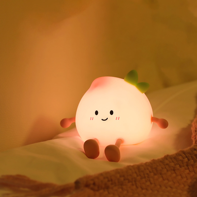 Τελευταία Cute Peach Σιλικόνη νυχτερινό φως επαναφορτιζόμενη προστασία των ματιών πλάι στο κρεβάτι λάμπα για το υπνοδωμάτιο του μωρού πολύχρωμο peach νυχτερινό φωτισμό