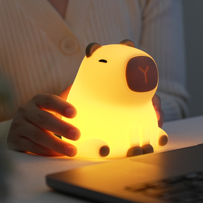 Δημιουργικό Capybara LED νυχτερινό φως Cute Σιλικόνη Πλακέτο Πλακέτο για το δωμάτιο των παιδιών έξυπνο σπίτι δώρο