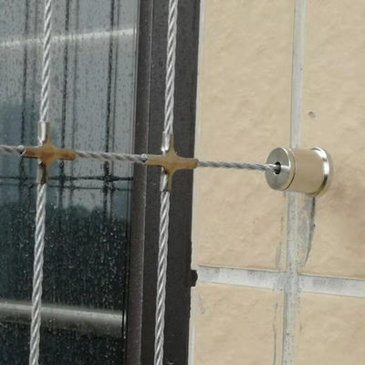 Αλουμινένιο σιδηροδρομικό σκελετό μπαλκόνι grill ασφαλείας προσφέροντας 100kg χωρητικότητα φορτίου λύση προστασίας για μπαλκόνια σε εμπορικά κτίρια