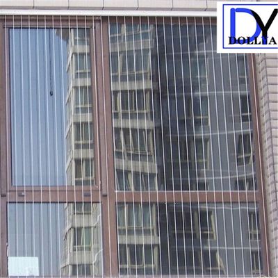 Αόρατη σχάρα από ανοξείδωτο χάλυβα 316 με απόσταση σύρματος 5cm για εύκολη διαφυγή σε περίπτωση πυρκαγιάς