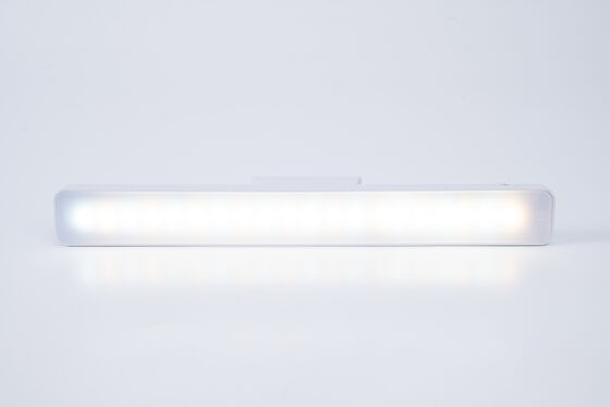 Πιστοποιημένη μαγνητική λάμπα CE FCC για ανάγνωση, με μαγνητική βάση και ρυθμιζόμενες γωνίες φωτισμού, ιδανική για παρατεταμένες συνεδρίες ανάγνωσης