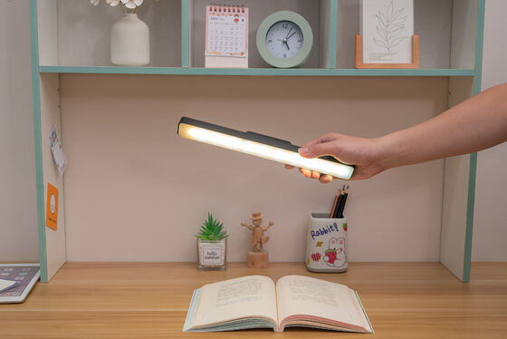 Three Level Brightness Adjustment Charging Desk Lamp Rated Voltage 5V 1A Designed For Lighting In Office And Study Areas