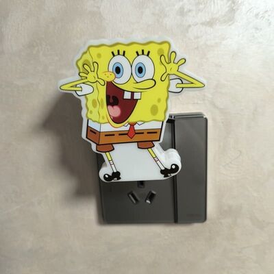 Εναρμόνιση τοίχου στο νυχτερινό φως παρέχοντας συνεπή και ενεργειακό φωτισμό για πολλαπλές ρυθμίσεις