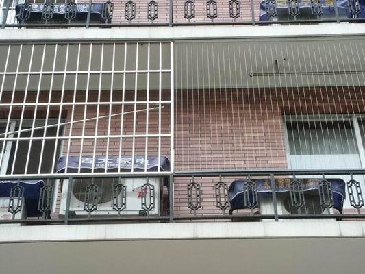 Σύγχρονο Στυλ Σχεδιασμού Κοινωνίας Αόρατο Βαλκόνι για Αντιμετώπιση ± 1% Αντιμετώπιση