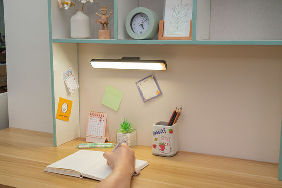 Αισθητήρας αφής επαναφορτιζόμενο μαγνητικό φως Σπουδαστική αίθουσα Κοιτώριο Shantou Chaoyang Πόλη φορητό μακροχρόνιο φωτισμό