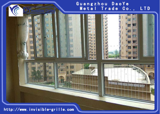 Οι σύγχρονοι αόρατοι προστιθέμενοι σχάρα ρόλοι ενσωματώνουν τις αόρατες σχάρες αντι-διάρρηξης συστημάτων παραθύρων