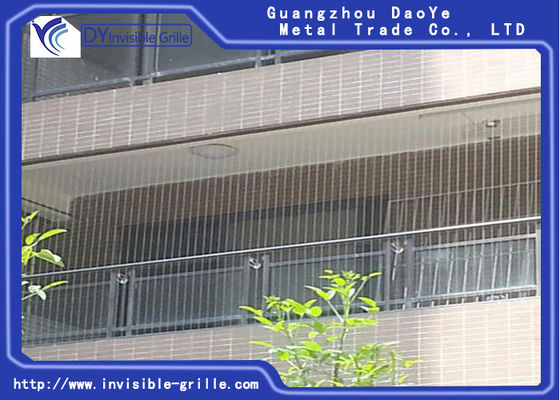 Προστατεύστε τα παιδιά Pet για να απολαύσετε τη θέα των αόρατων καγκέλων μπαλκονιών κοιλάδων ακτών πόλεων