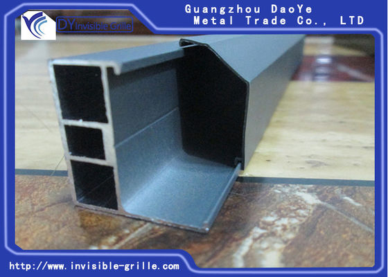 Αόρατη διαδρομή παραθύρων αλουμινίου καγκέλων που προστατεύει την πτώση παιδιών